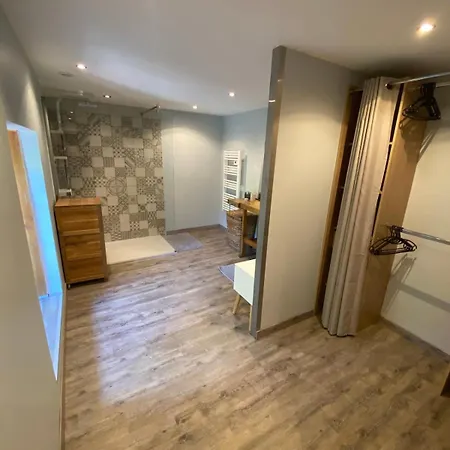 Belle Maison En Pierre Avec Piscine 度假居 Ucel